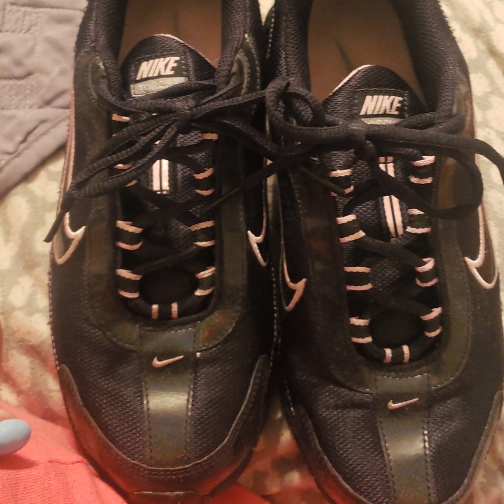 Nike shoes 7y